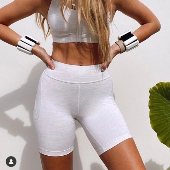 NWT Outdoor Voices TechSweat Shorts 7" (White Sand, S) - Picture 2 of 7